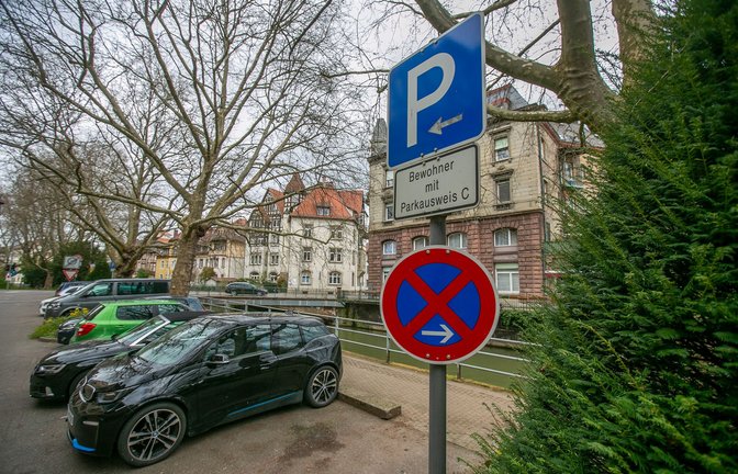 Esslingen verlangt für das Anwohnerparken inzwischen 150 Euro im Jahr.<span class='image-autor'>Foto: Roberto Bulgrin/bulgrin</span>