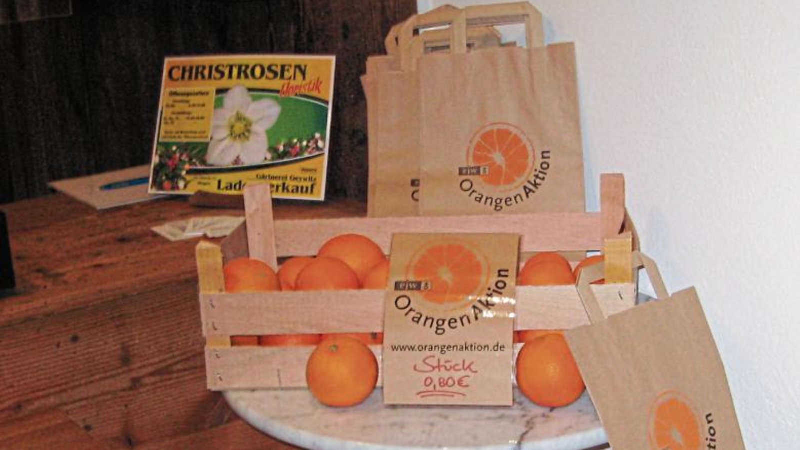 Per Rund-Mail hat die Kirchengemeinde für den Orangenverkauf geworben – mit Erfolg.  Foto: p