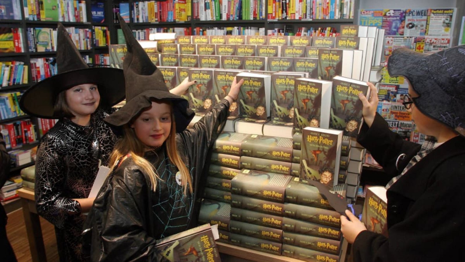 Ein Buchladen? Zu Zeiten der Harry-Potter-Euphorie auch für junge Menschen ein Ziel. 2025 sind die Buchkäufe in der Altersgruppe der 10- bis 15-Jährigen eingebrochen.imago/Thomas Frey