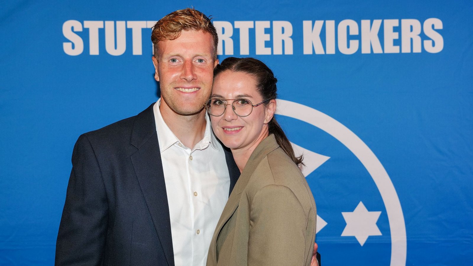 Kickers-Abwehrchef Brian Behrendt mit FrauFoto: Markus Schwarz/Markus Schwarz