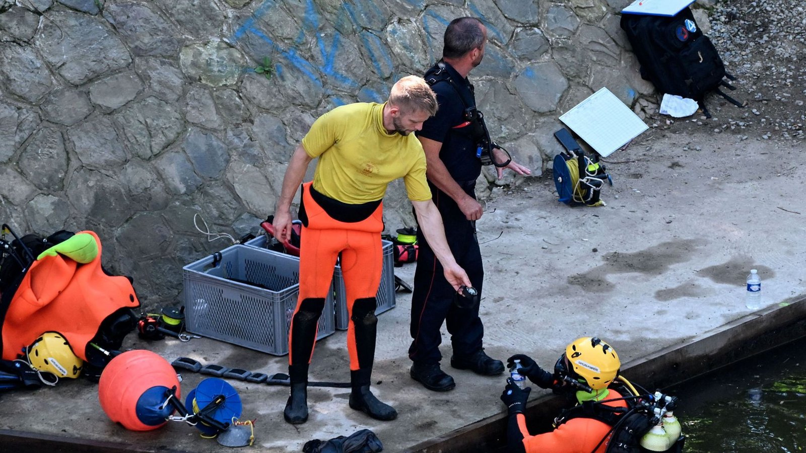 In der französischen Stadt Rennes wurde ein lebloser elf Jahre alter Junge im Uferbereich eines Flusses entdeckt.Foto: AFP/SEBASTIEN SALOM-GOMIS