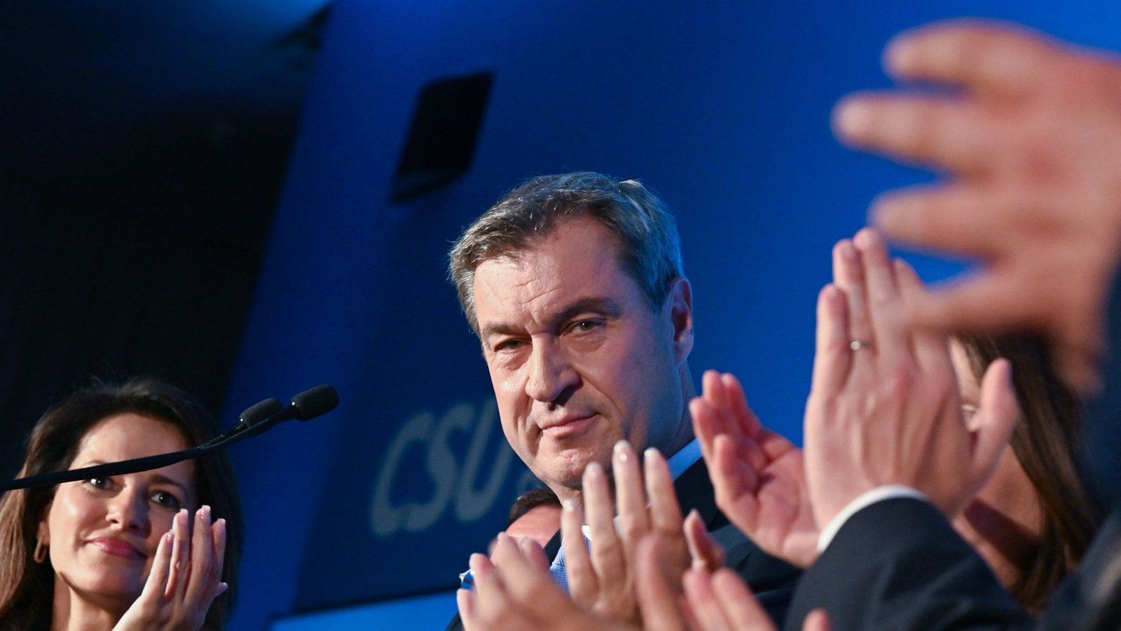 Markus Söder fordert eine grundlegende Wende in der Flüchtlingspolitik. (Archivbild)Foto: dpa/Peter Kneffel Markus Söder fordert eine grundlegende Wende in der Flüchtlingspolitik. (Archivbild)Foto: dpa/Peter Kneffel