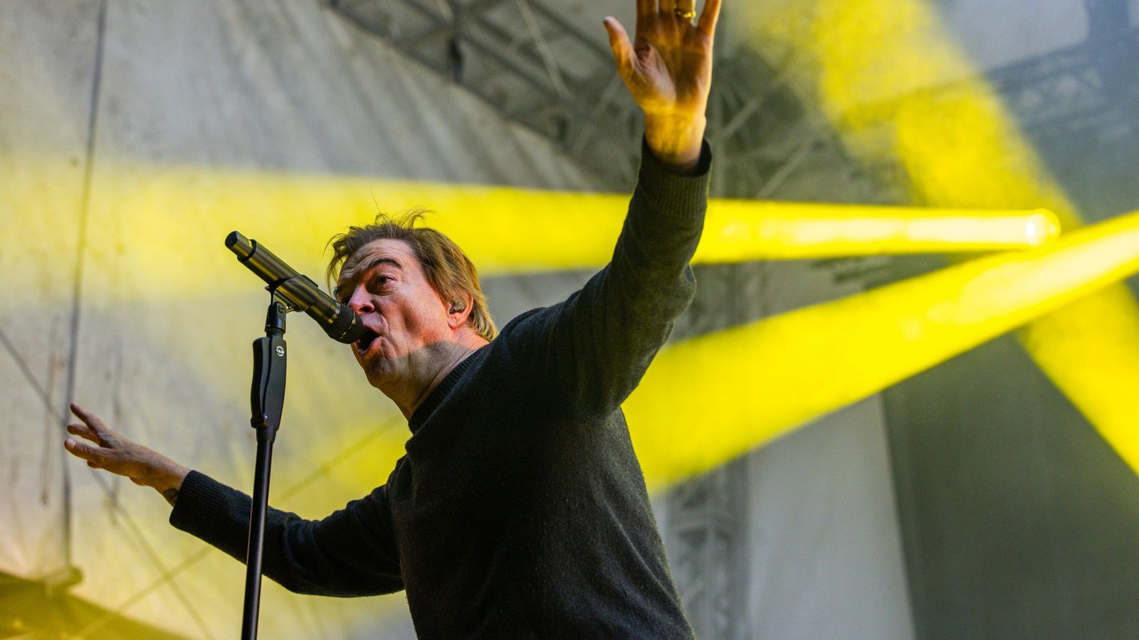 Tote Hosen-Frontmann Campino ist nochmal Vater geworden, wie er in einer Dokumentation über die Band verraten hat. (Archivfoto)Foto: Jens Büttner/dpa Tote Hosen-Frontmann Campino ist nochmal Vater geworden, wie er in einer Dokumentation über die Band verraten hat. (Archivfoto)Foto: Jens Büttner/dpa