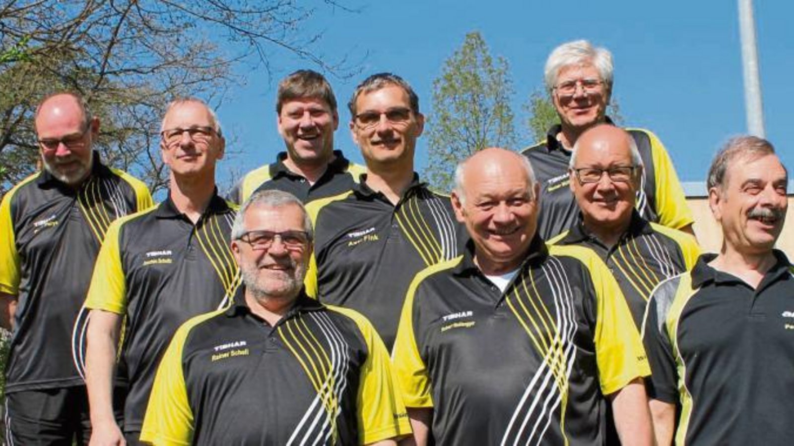 Der TSV Ensingen III mit (vorne von links): Rainer Schell, Robert Wolfsegger und Peter Schmid, (Mitte von links): Joachim Schultz, Axel Fink und Gerhard Weiler sowie (hinten von links): Peter Parys, Markus Rösler und Werner Müller. Foto: privat