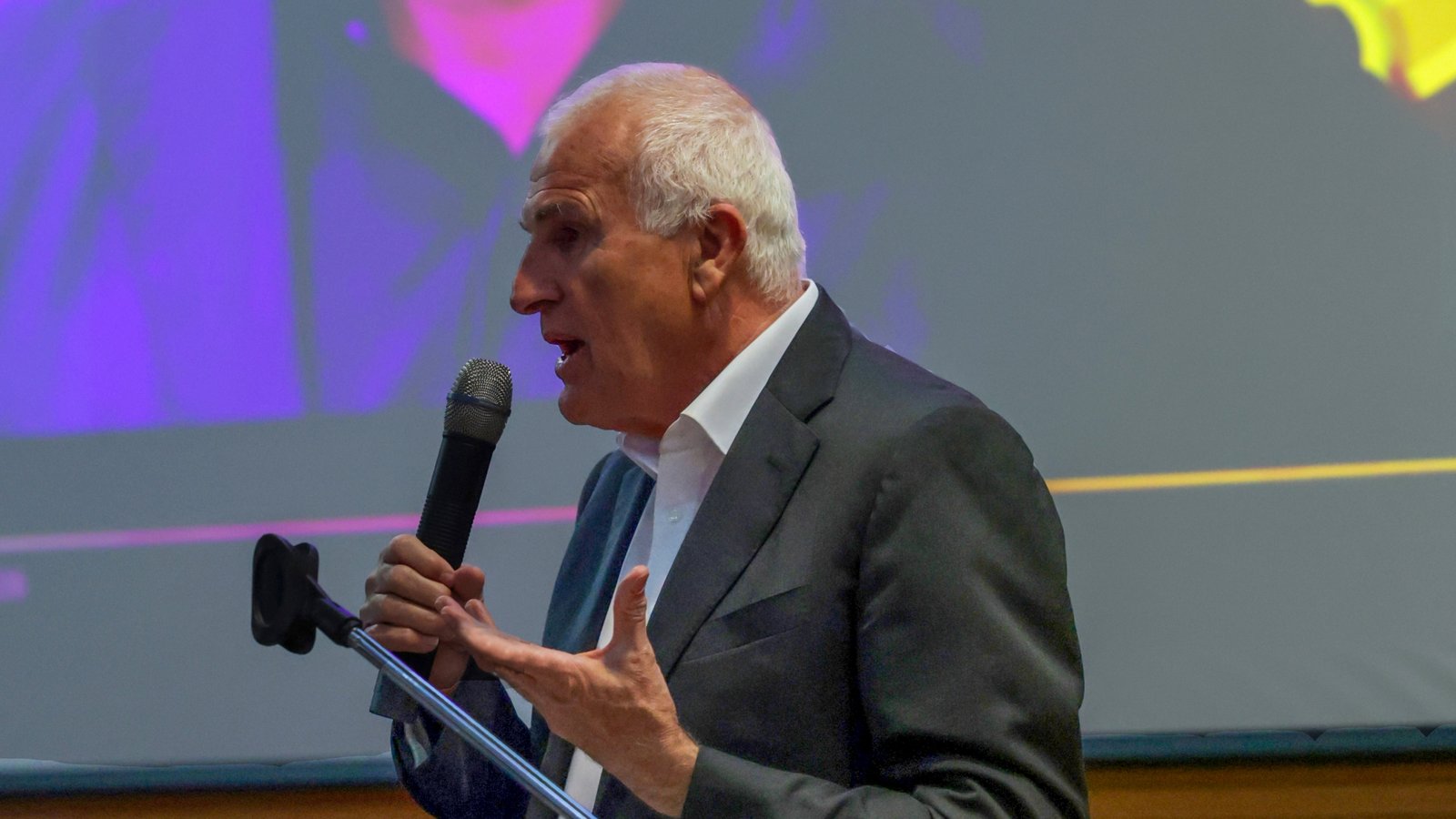 Professor Christoph Schickhardt hat das Publikum in Großsachsenheim auf die WM eingestimmt. <span class='image-autor'>Foto: Kalb</span>