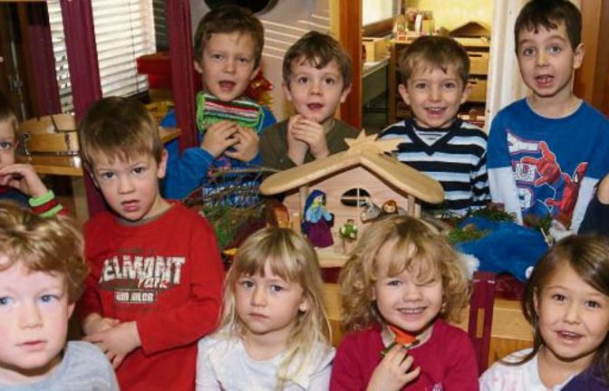 Im Auricher Kindergarten Schneggaheisle freuen sich die Kinder auf Heiligabend. Foto: sr