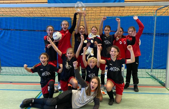 Grenzenloser Jubel herrscht bei den D-Juniorinnen des SV Horrheim. <span class='image-autor'>Foto: privat</span>
