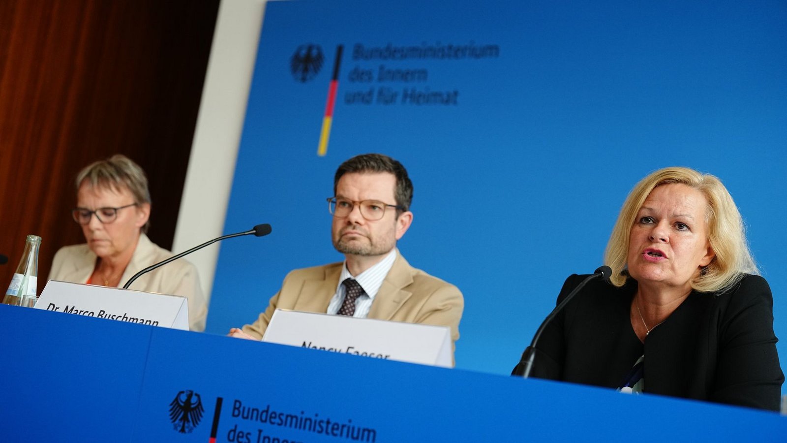 Vor gerade mal anderthalb Wochen stellte die Bundesregierung die Maßnahmen vor, jetzt sind sie schon fast vergessen.Foto: dpa/Kay Nietfeld Vor gerade mal anderthalb Wochen stellte die Bundesregierung die Maßnahmen vor, jetzt sind sie schon fast vergessen.Foto: dpa/Kay Nietfeld