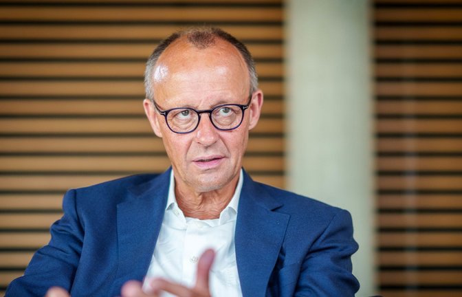 Unionsfraktionschef Friedrich Merz stellt Bedingungen für weitere Gespräche zur Migration.<span class='image-autor'>Foto: dpa/Michael Kappeler</span>