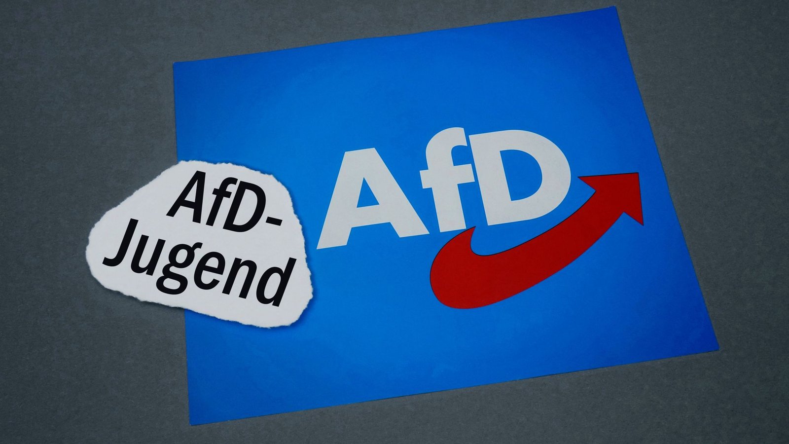 Im Kern handele es sich beim NRW-Verband der Generation Deutschland  um die Vorgängerorganisation, so Innenminister Herbert Reul (Symbolbild).Foto: IMAGO/Steinach