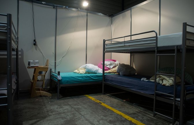 Eine  Flüchtlingsunterkunft in Stuttgart im Herbst 2022  von innen.<span class='image-autor'>Foto: Lichtgut/Leif Piechowski</span>