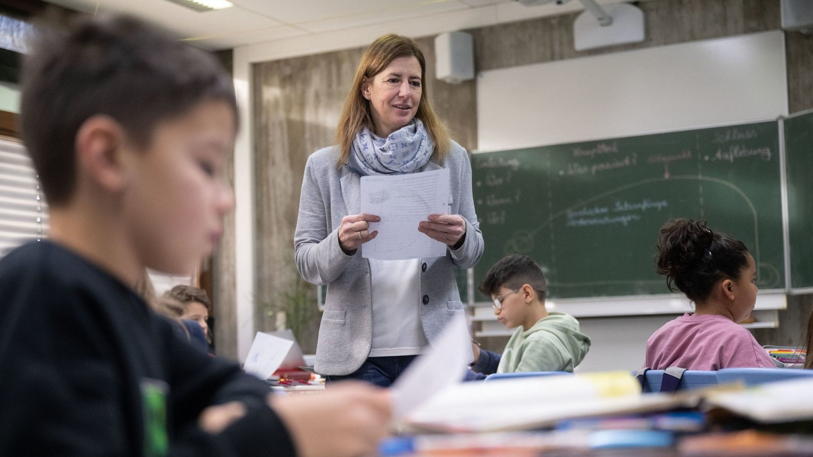 Im Unterricht an einer Stuttgarter Grundschule sind die Viertklässler voll konzentriert.Foto: dpa/Marijan Murat Im Unterricht an einer Stuttgarter Grundschule sind die Viertklässler voll konzentriert.Foto: dpa/Marijan Murat