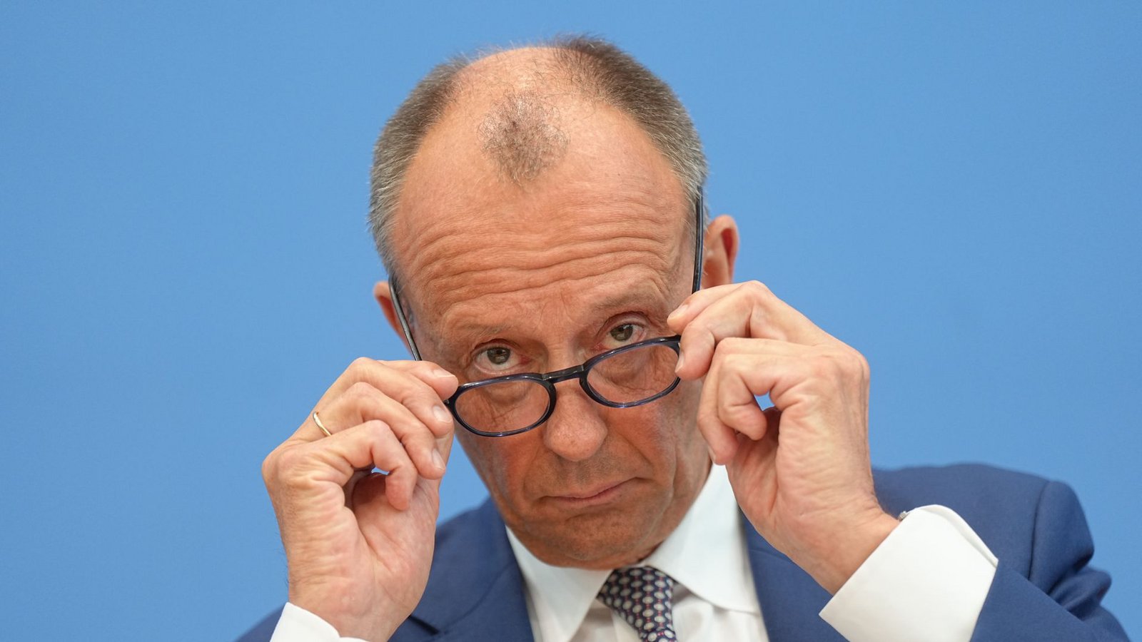 Wie sieht Friedrich Merz Deutschland?Foto: Michael Kappeler/dpa Wie sieht Friedrich Merz Deutschland?Foto: Michael Kappeler/dpa