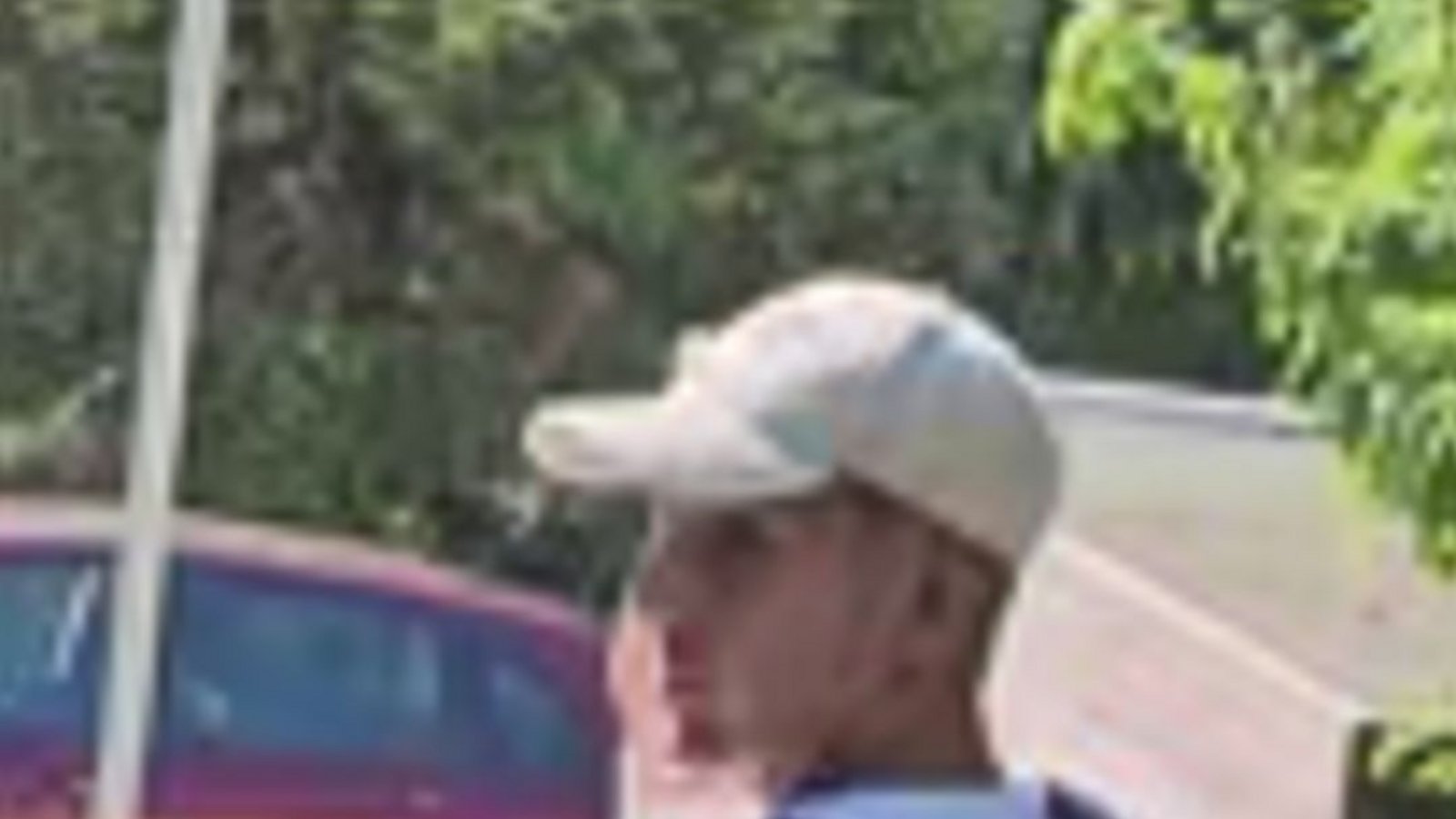Dieser Mann wollte die Wertgegenstände bei der Seniorin abholen.Foto: Polizeipräsidium Karlsruhe Dieser Mann wollte die Wertgegenstände bei der Seniorin abholen.Foto: Polizeipräsidium Karlsruhe