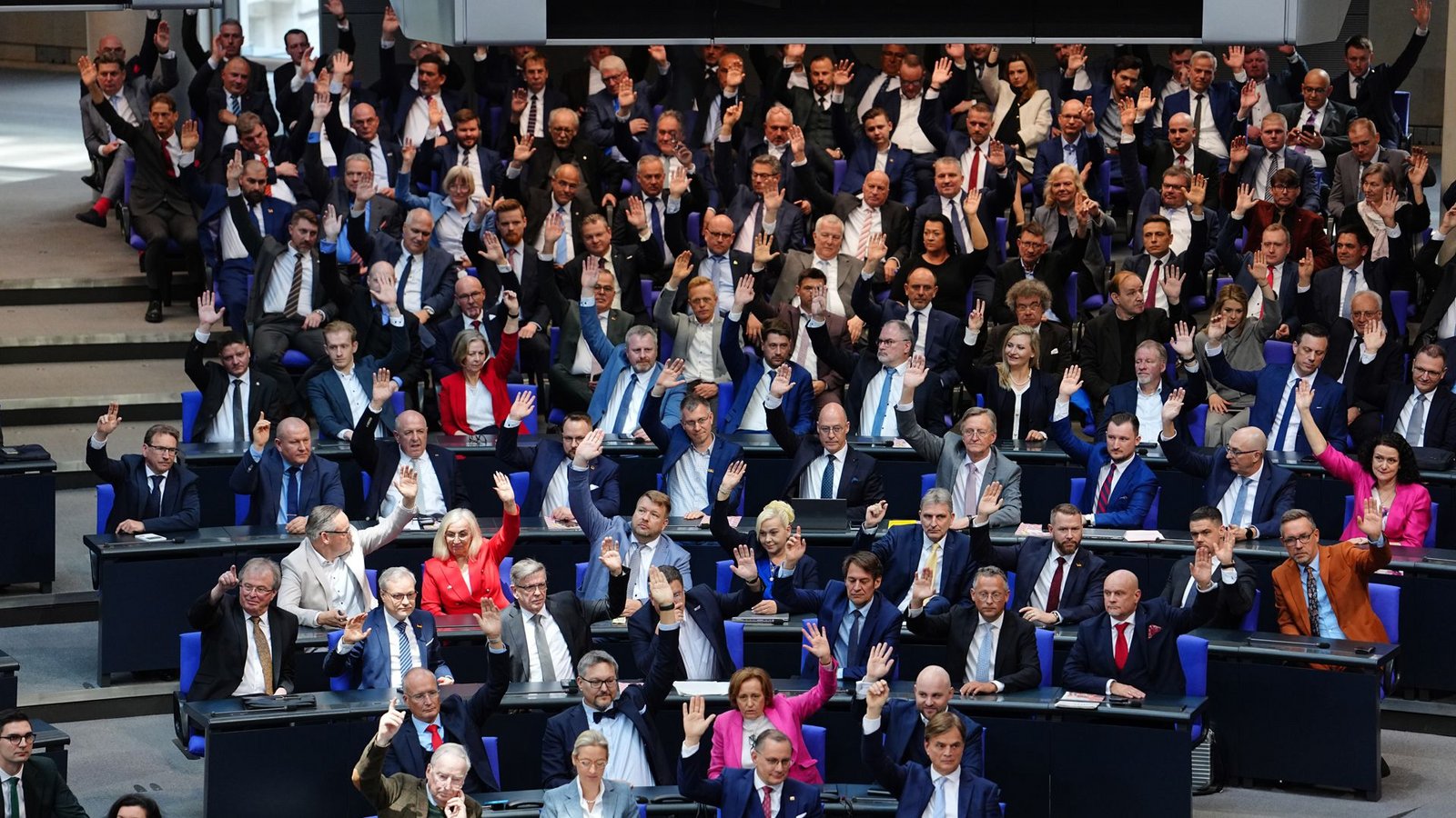 Die AfD sitzt inzwischen als zweitgrößte Fraktion im Bundestag.Foto: dpa/Kay Nietfeld