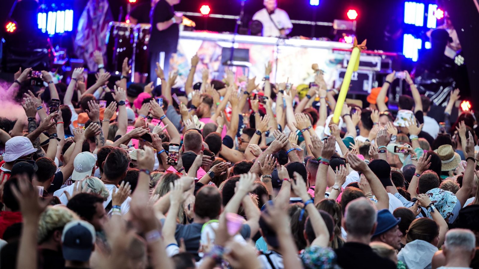 Rund 1.800 Festivals gibt es in Deutschland. (Archivbild)Foto: Christoph Reichwein/dpa/dpa-tmn