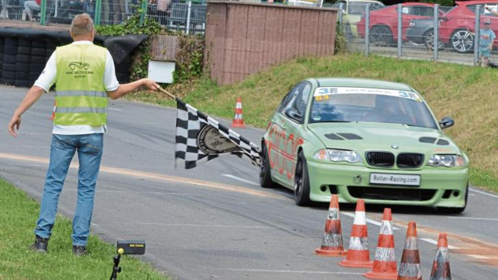 Zieleinlauf für Udo Roller, der zwei erfolgreiche Renntage feiert. Foto: privat Zieleinlauf für Udo Roller, der zwei erfolgreiche Renntage feiert. Foto: privat