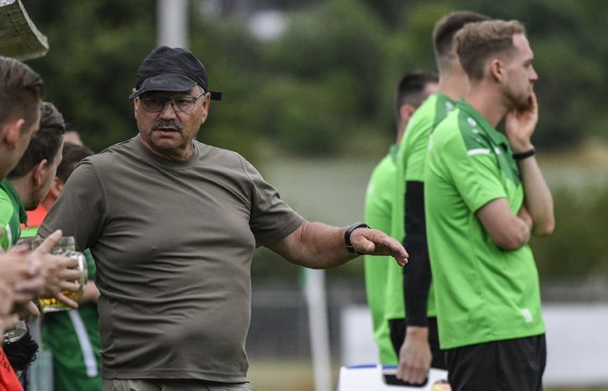 TSV Kleinglattbach (grüner Dress) - SV Rieot, 01.07.2023,  Fußball, Männer, Stadtpokal 2023,   Martin Weeber ist neuer Trainer des TSV Kleinglattbach 