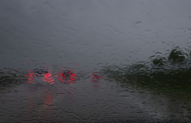 Regen und Gewitter im Süden.<span class='image-autor'>Karl-Josef Hildenbrand/dpa</span>