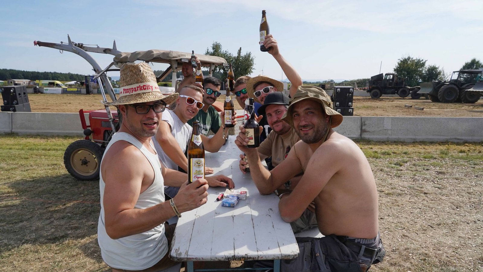 Bei den heißen Temperaturen darf natürlich auch ein Kaltgetränk nicht fehlen.Foto: Andreas Rosar /Fotoagentur-Stuttgart