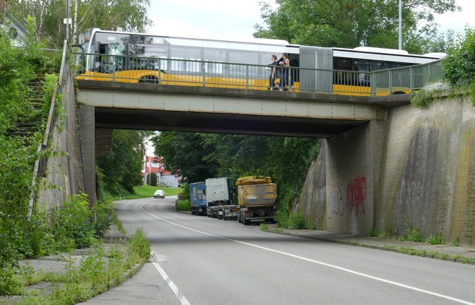 Die Brücke über die Mittlere Filderstraße wird durch einen Neubau ersetzt.<span class='image-autor'>Foto: Torsten Schöll</span>