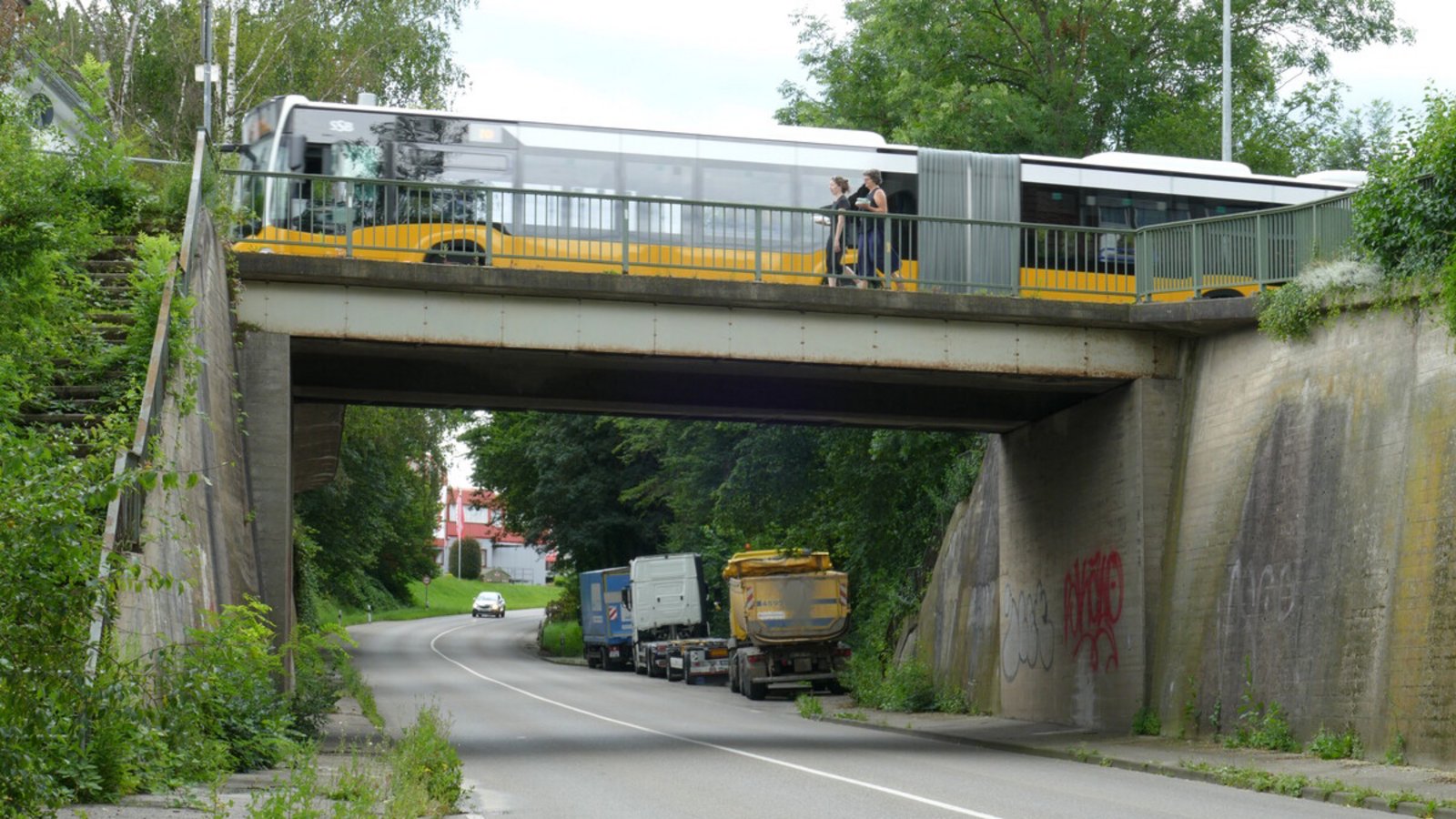 Die Brücke über die Mittlere Filderstraße wird durch einen Neubau ersetzt.Foto: Torsten Schöll Die Brücke über die Mittlere Filderstraße wird durch einen Neubau ersetzt.Foto: Torsten Schöll