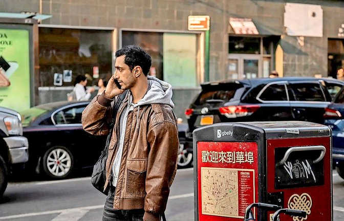 Ganz bei Ohr: Riz Ahmed als Ash in dem Thriller „The Negatiator“.<span class='image-autor'>Foto: Verleih</span>