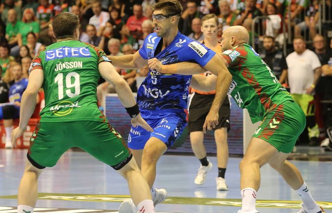 TVB-Spieler Antonio Serradilla trifft gegen den SC Magdeburg auf seinen ehemaligen und künftigen Verein.<span class='image-autor'>Foto: IMAGO/CHROMORANGE</span>