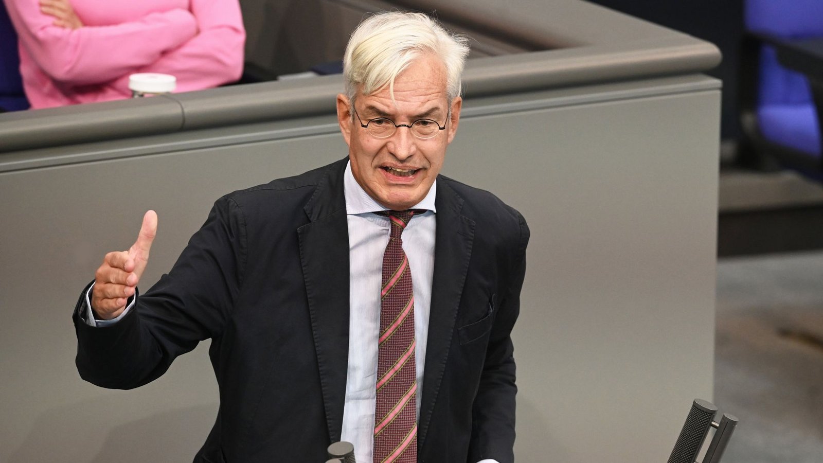 Fraktionsvize Mathias Middelberg (CDU) verteidigt das Vorgehen der Union.Foto: dpa/Anna Ross Fraktionsvize Mathias Middelberg (CDU) verteidigt das Vorgehen der Union.Foto: dpa/Anna Ross