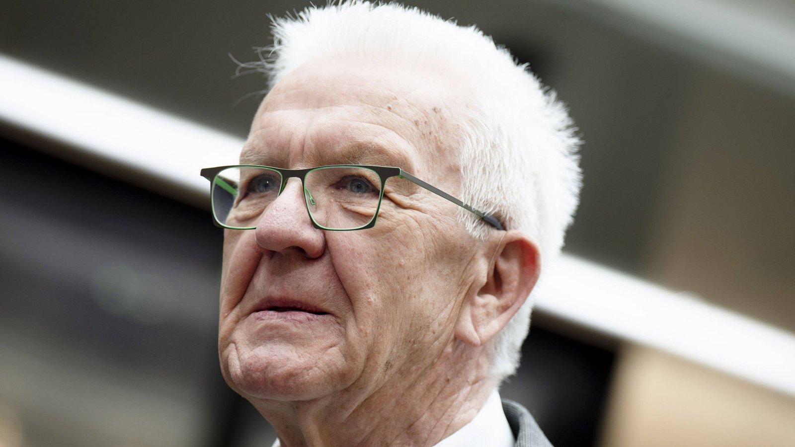 Ministerpräsident Winfried Kretschmann reagiert im Video auf Leserkommentare – und sagt über sich selbst: „Ich versuch, cool zu sein.“ (Archivfoto).Foto: IMAGO/Bernd Elmenthaler Ministerpräsident Winfried Kretschmann reagiert im Video auf Leserkommentare – und sagt über sich selbst: „Ich versuch, cool zu sein.“ (Archivfoto).Foto: IMAGO/Bernd Elmenthaler