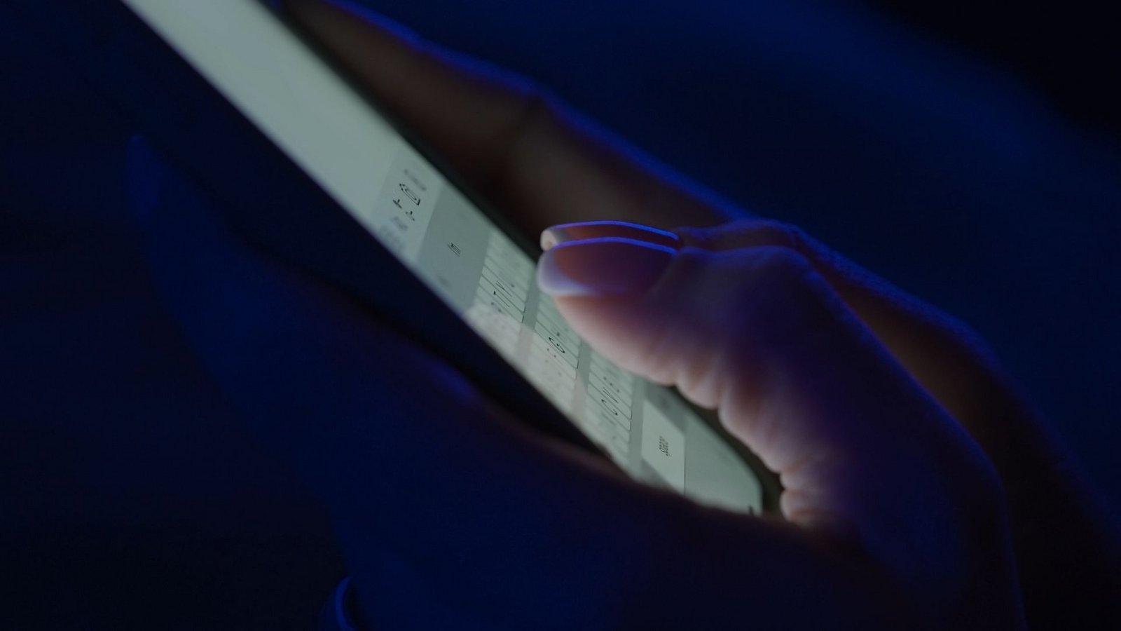 Der Kontakt mit Sexting startet bei den meisten Kindern und Jugendlichen im Alter von 12 bis 15 Jahren.Foto: IMAGO/Pond5 Images/IMAGO/xKinomasterskayax Der Kontakt mit Sexting startet bei den meisten Kindern und Jugendlichen im Alter von 12 bis 15 Jahren.Foto: IMAGO/Pond5 Images/IMAGO/xKinomasterskayax
