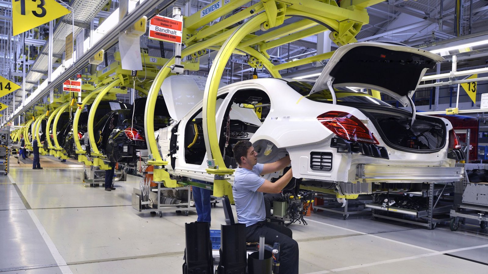 Bei den großen Autobauern drückt die Zollpolitik und die fehlende Nachfrage in China.Foto: imago images/Hans-Günther Oed Bei den großen Autobauern drückt die Zollpolitik und die fehlende Nachfrage in China.Foto: imago images/Hans-Günther Oed