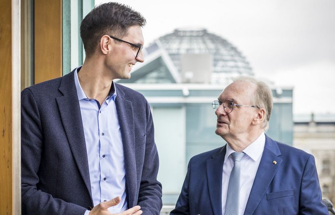 Zwei CDU-Generationen: Reiner Haseloff (rechts) und Sepp Müller<span class='image-autor'>Foto: /Thomas Koehler</span>
