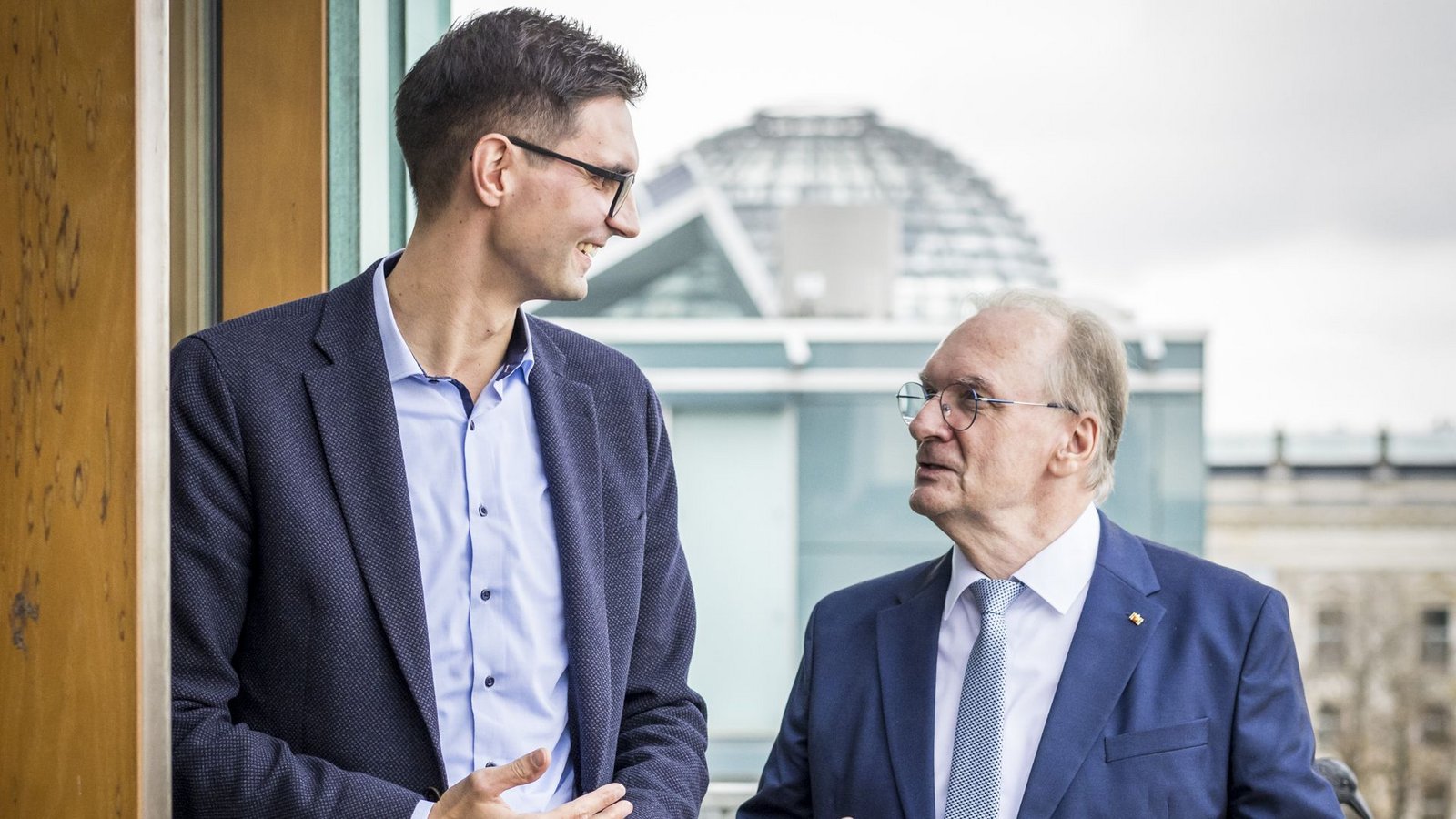 Zwei CDU-Generationen: Reiner Haseloff (rechts) und Sepp MüllerFoto: /Thomas Koehler Zwei CDU-Generationen: Reiner Haseloff (rechts) und Sepp MüllerFoto: /Thomas Koehler