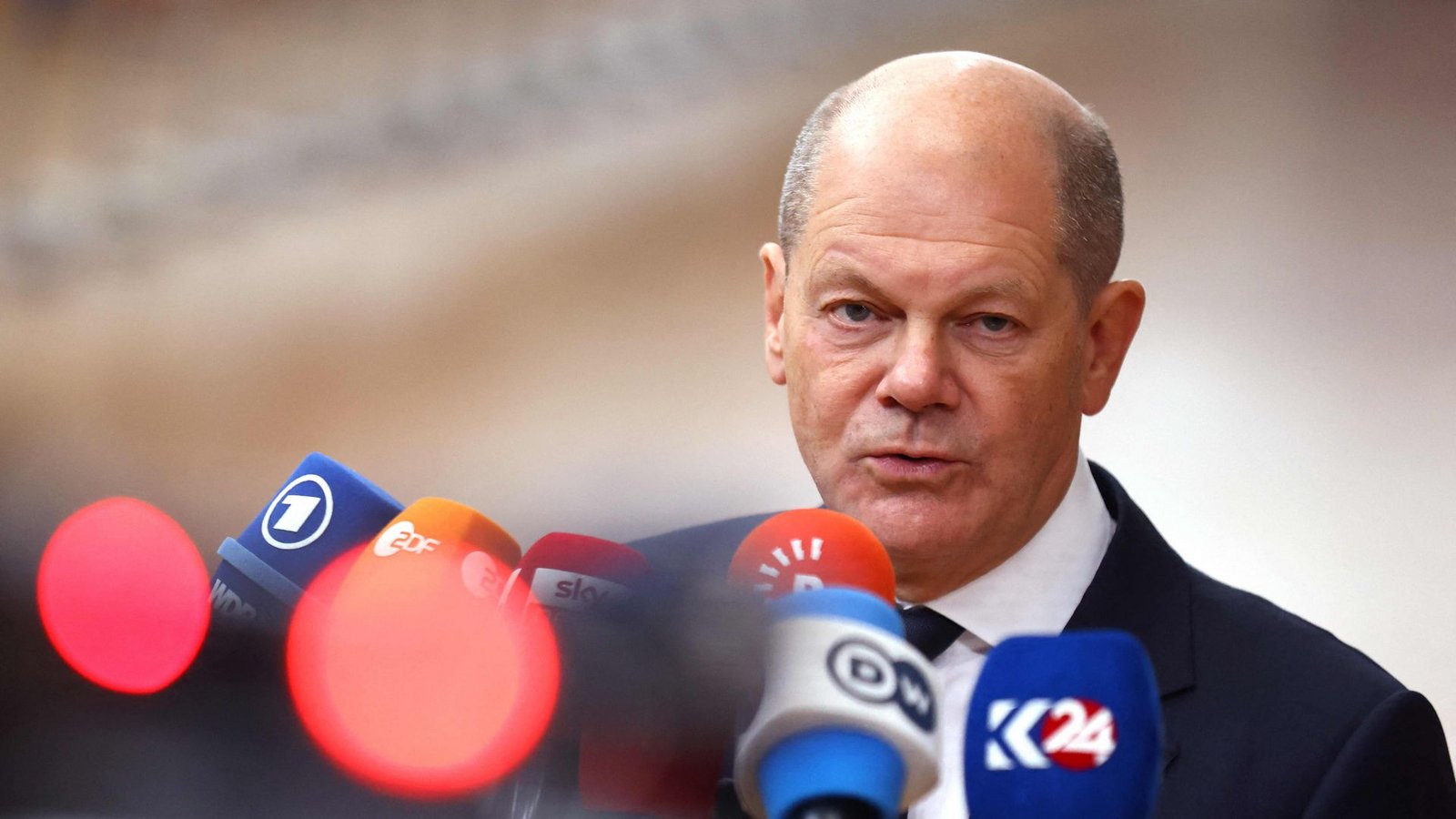 Bundeskanzler Olaf Scholz betont, dass Israel das uneingeschränkte Recht auf Selbstverteidigung hat.Foto: AFP/KENZO TRIBOUILLARD