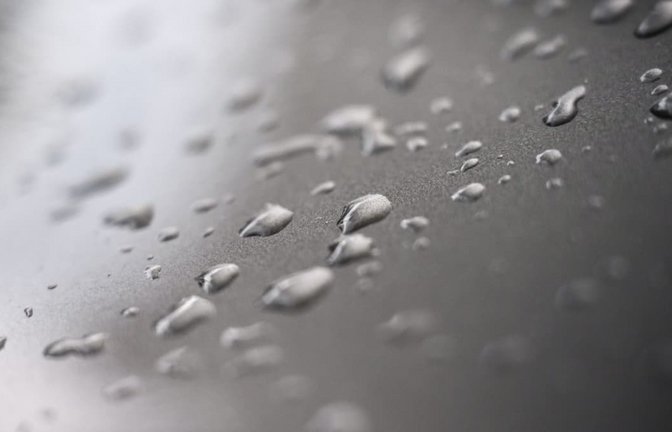 Baden-Württemberg könnte endlich Regen abbekommen.<span class='image-autor'>Britta Pedersen/dpa</span>
