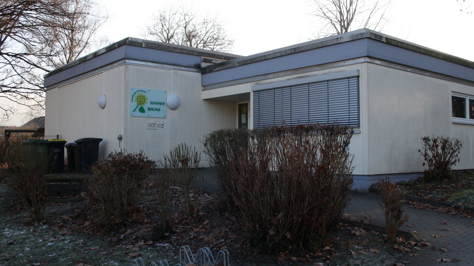 Beim Kindergarten „Sonnenblume“ in Ochsenbach stehen dringende Sanierungen oder gar ein Neubau an. Foto: Mross Beim Kindergarten „Sonnenblume“ in Ochsenbach stehen dringende Sanierungen oder gar ein Neubau an. Foto: Mross