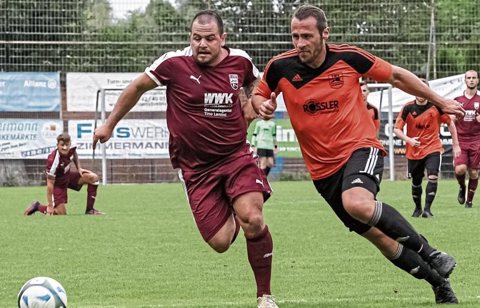 Kommt es wie im Stadtpokalfinale wieder zum Duell Pasquale Arena (links) vom SV Riet und Mathias Geiger vom TSV Kleinglattbach? Foto: Simecek