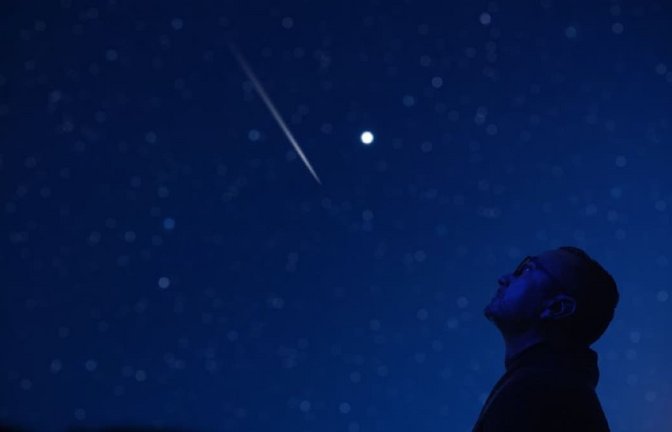 Erfahren Sie, ob Sternschnuppen hörbar sind, welche Bedingungen dafür erfüllt sein müssen und wie Radiowellen faszinierende Geräusche erzeugen können.<span class='image-autor'>AstroStar / Shutterstock.com</span>
