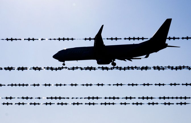 Oft werden die Falschen abgeschoben.<span class='image-autor'>Foto: Julian Stratenschulte/dpa</span>