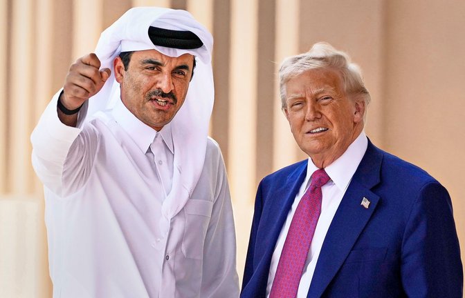 Der Emir von Katar, Tamim bin Hamad al- Thani, und US-Präsident  Donald Trump<span class='image-autor'>Foto: dpa/AP/Alex Brandon</span>