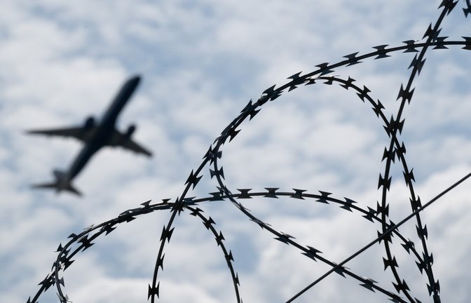 Im vergangenen Jahr gab es schon einen Abschiebeflug nach Afghanistan.Im vergangenen Jahr gab es schon einen Abschiebeflug nach Afghanistan.<span class='image-autor'>Foto: Sebastian Gollnow/dpa</span>
