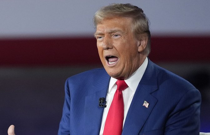 Donald Trump würde einen Austritt der USA aus der Nato „absolut“ in Betracht ziehen, sollten die Verbündeten die USA nicht „fair“ behandeln. (Archivbild)<span class='image-autor'>Foto: dpa/Evan Vucci</span>