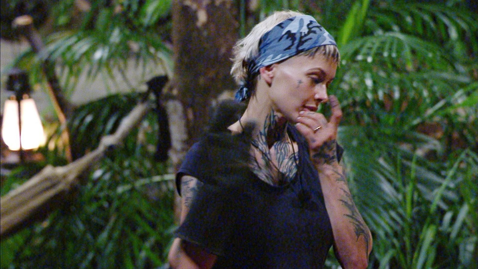 Doch ohne Ediths Hilfe geht es nicht.Foto: RTL/Folge 18_011 Doch ohne Ediths Hilfe geht es nicht.Foto: RTL/Folge 18_011
