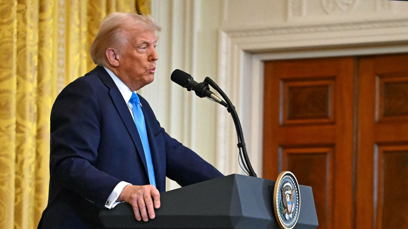 US-Präsident Donald Trump hat ein Dekret unterzeichnet, das Transgender-Athletinnen von Wettkämpfen in weiblichen Sportkategorien ausgeschlossen.Foto: AFP/ANDREW CABALLERO-REYNOLDS US-Präsident Donald Trump hat ein Dekret unterzeichnet, das Transgender-Athletinnen von Wettkämpfen in weiblichen Sportkategorien ausgeschlossen.Foto: AFP/ANDREW CABALLERO-REYNOLDS