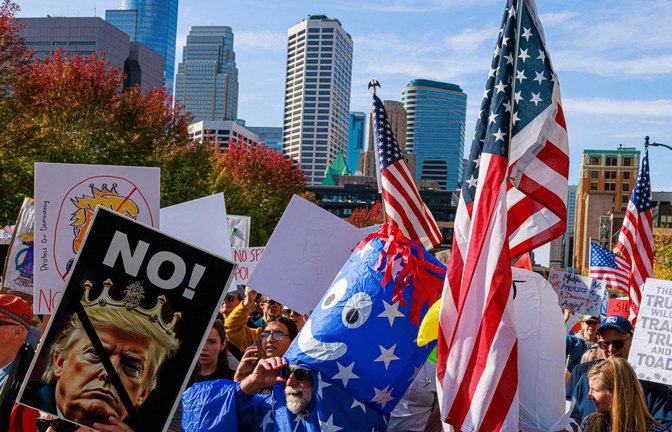 Wie hier in Minneapolis sind in den USA die Menschen gegen Trump auf die Straße gezogen.<span class='image-autor'>Foto: AFP</span>
