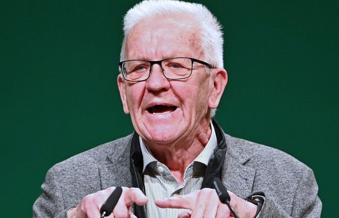 Winfried Kretschmann beim Grünenparteitag in Reutlingen.<span class='image-autor'>Foto: dpa/Helena Dolderer</span>