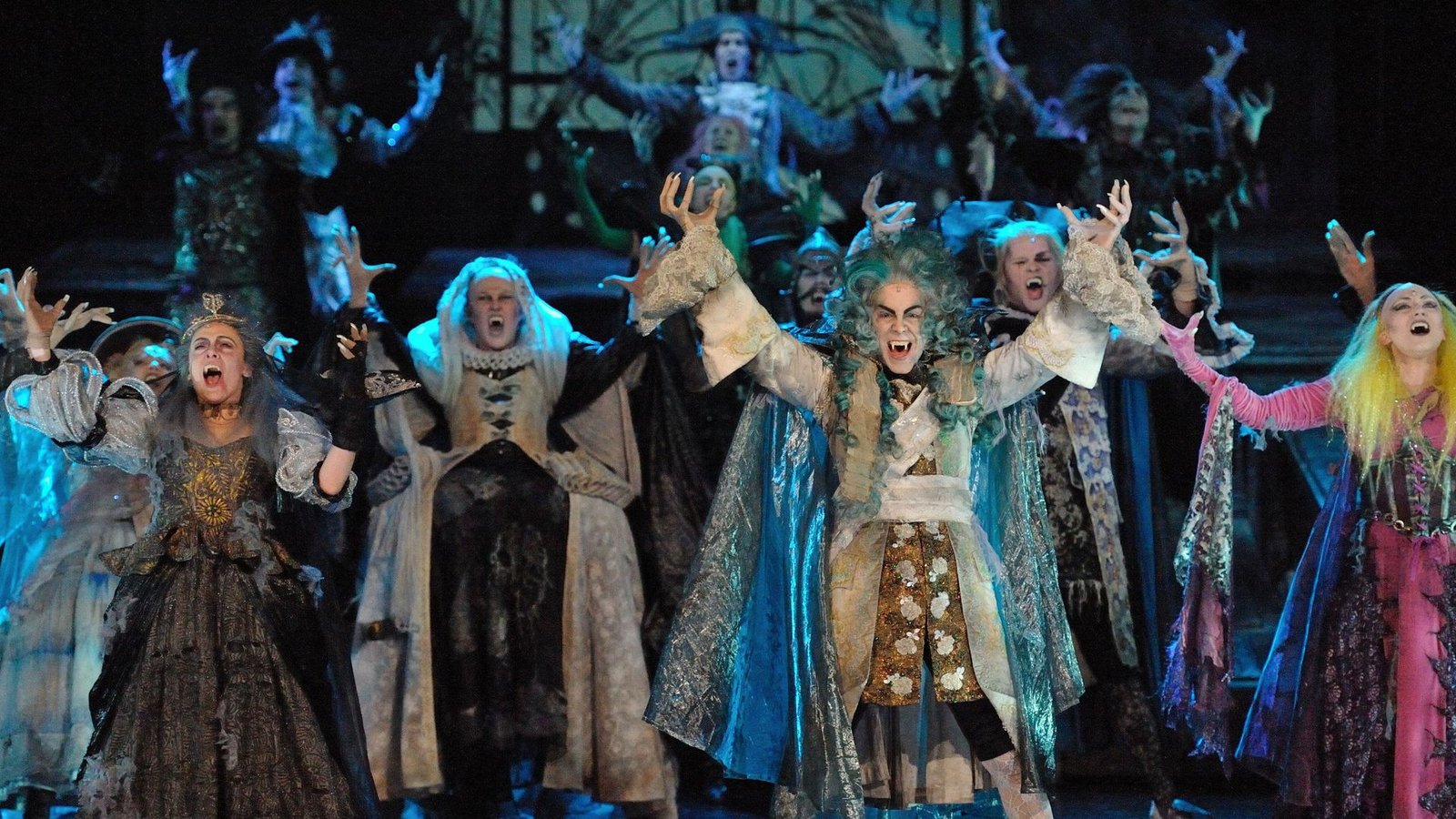 2010: TanzsaalszeneFoto: dpa/Uwe Anspach 2010: TanzsaalszeneFoto: dpa/Uwe Anspach