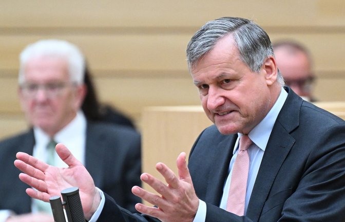 FDP-Fraktionschef Hans-Ulrich Rülke wirft dem Ministerpräsidenten Missachtung des Parlaments vor.<span class='image-autor'>Foto: dpa/Bernd Weißbrod</span>