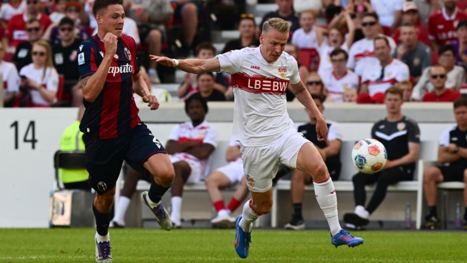 VfB Stuttgart gegen FC Bologna hieß das Highlight der letzten Sommervorbereitung. Dieses Mal kommt der FC Everton mit dem englischen Nationaltorhüter Jordan Pickford in die MHP-Arena.dpa/Bernd Weißbrod VfB Stuttgart gegen FC Bologna hieß das Highlight der letzten Sommervorbereitung. Dieses Mal kommt der FC Everton mit dem englischen Nationaltorhüter Jordan Pickford in die MHP-Arena.dpa/Bernd Weißbrod